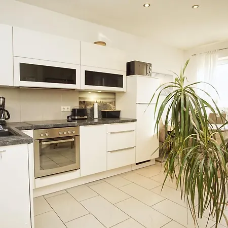 Traumhafter Meerblick, Schicke Mit Balkon - Fernsicht 10 * Goehren (Ruegen)