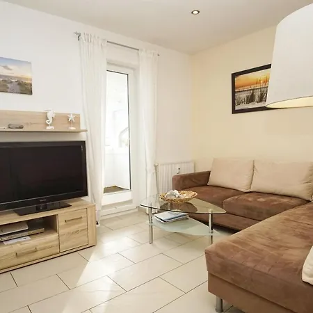 Traumhafter Meerblick, Schicke Mit Balkon - Fernsicht 10 * Goehren (Ruegen)