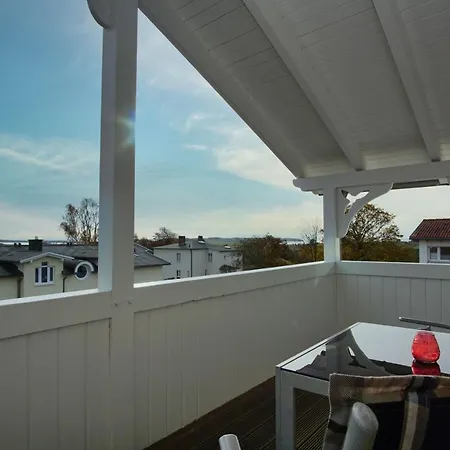 Traumhafter Meerblick, Schicke Mit Balkon - Fernsicht 10 Goehren (Ruegen)